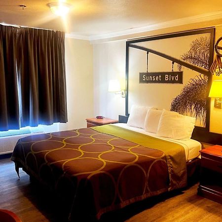 Motel Super 8 By Wyndham Hollywood/La Area à Los Angeles Extérieur photo