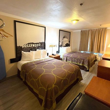 Motel Super 8 By Wyndham Hollywood/La Area à Los Angeles Extérieur photo