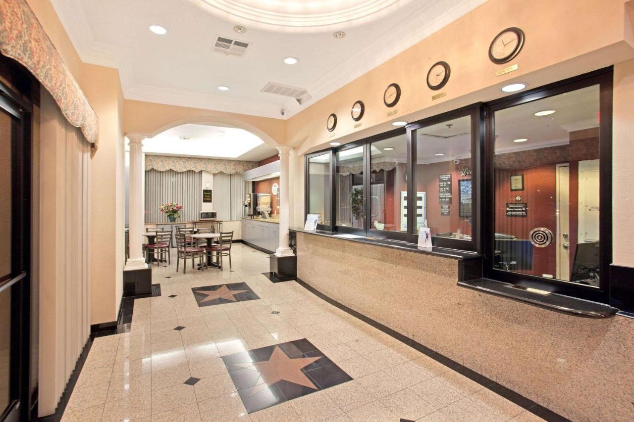 Motel Super 8 By Wyndham Hollywood/La Area à Los Angeles Extérieur photo